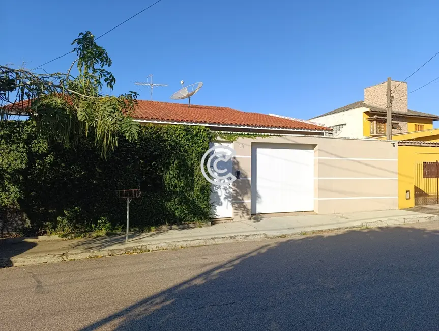 Foto 2 de Casa com 3 quartos à venda, 290m2 em Centro, Vinhedo - SP