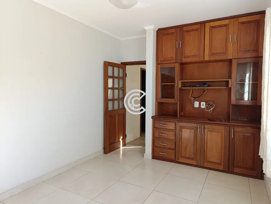 Foto 9 de Casa com 3 quartos à venda, 290m2 em Centro, Vinhedo - SP