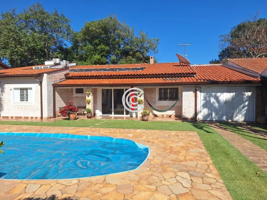 Foto 2 de Chácara com 3 quartos à venda, 237m2 em Caixa D´Água, Vinhedo - SP