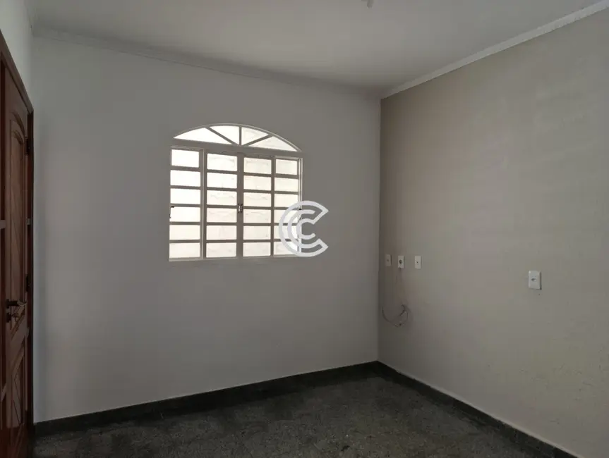 Foto 2 de Casa com 3 quartos para alugar, 198m2 em João XXIII, Vinhedo - SP