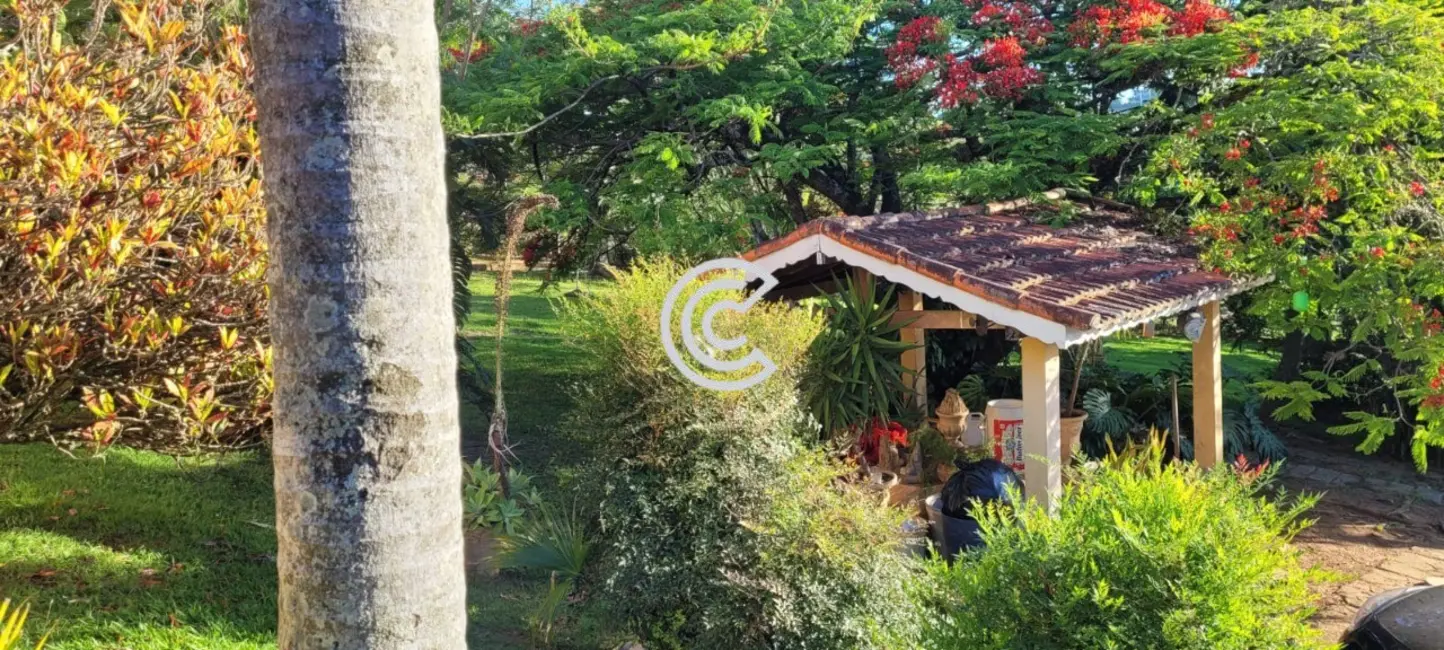 Chácara com 3 quartos à venda, 320m2 em Vale Verde, Valinhos - SP - imagem 5 Foto 5 de Chácara com 3 quartos à venda, 320m2 em Vale Verde, Valinhos - SP