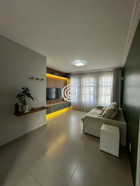 Casa com 2 quartos à venda, 138m2 em Castelo, Valinhos - SP - imagem 3 Foto 3 de Casa com 2 quartos à venda, 138m2 em Castelo, Valinhos - SP