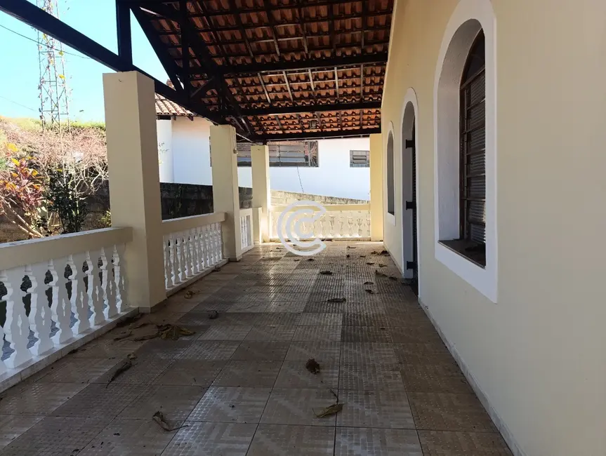 Foto 4 de Casa com 3 quartos para alugar, 267m2 em Centro, Vinhedo - SP