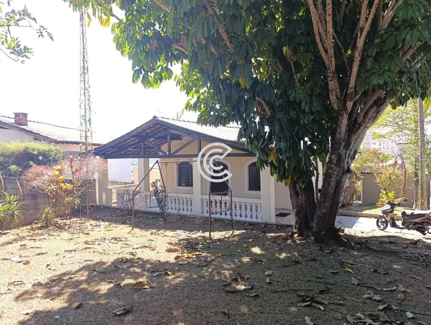 Foto 1 de Casa com 3 quartos para alugar, 267m2 em Centro, Vinhedo - SP