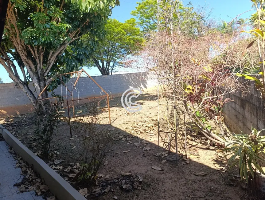 Foto 6 de Casa com 3 quartos para alugar, 267m2 em Centro, Vinhedo - SP