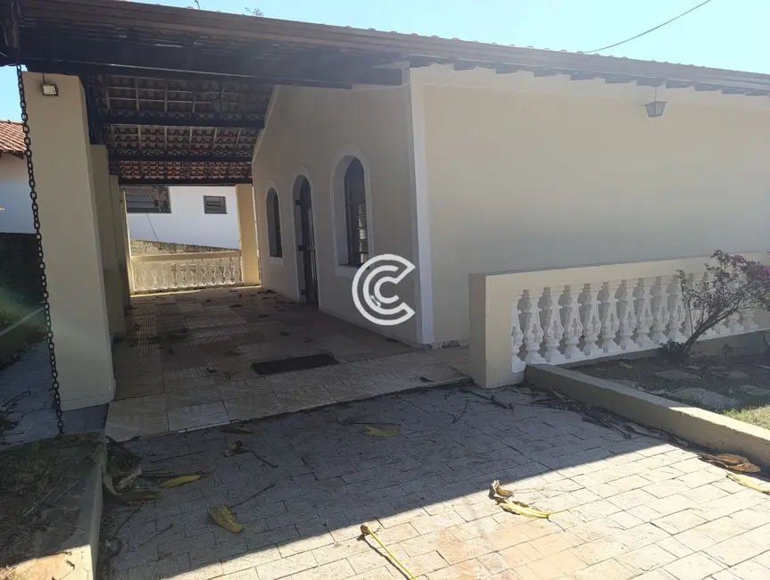 Foto 2 de Casa com 3 quartos para alugar, 267m2 em Centro, Vinhedo - SP