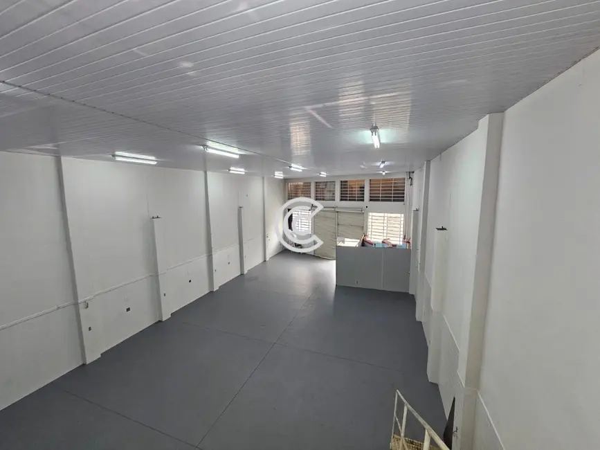 Armazém / Galpão para alugar, 300m2 em Centro, Valinhos - SP - imagem 5 Foto 5 de Armazém / Galpão para alugar, 300m2 em Centro, Valinhos - SP