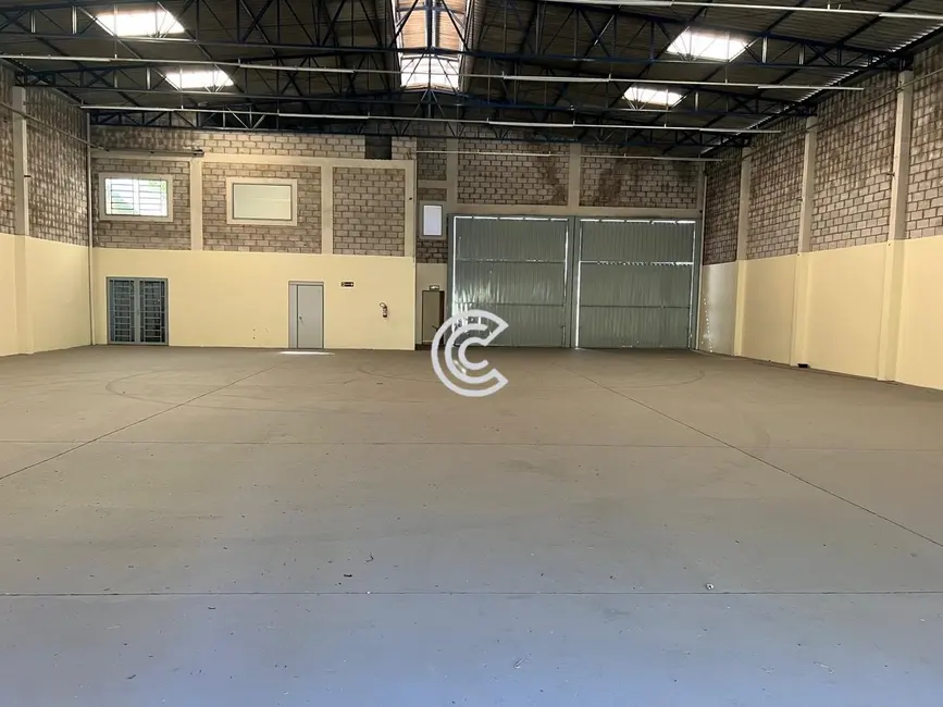 Armazém / Galpão para alugar, 850m2 em Macuco, Valinhos - SP - imagem 2 Foto 2 de Armazém / Galpão para alugar, 850m2 em Macuco, Valinhos - SP