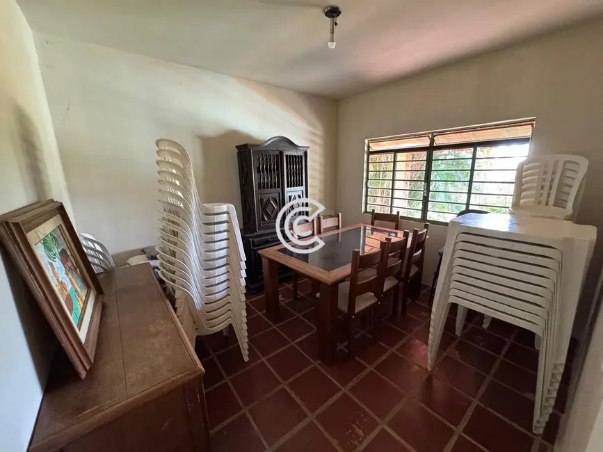 Chácara com 6 quartos à venda, 301m2 em Valinhos - SP - imagem 5 Foto 5 de Chácara com 6 quartos à venda, 301m2 em Valinhos - SP
