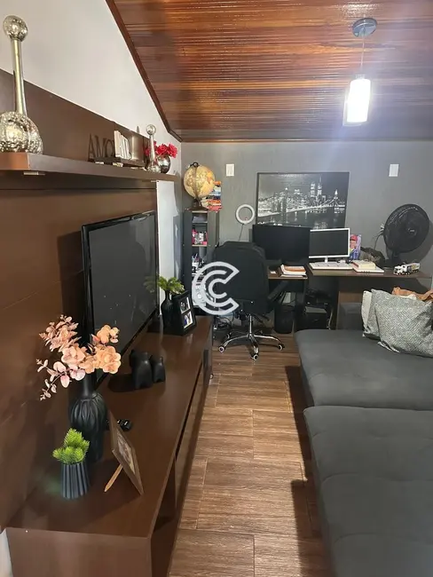 Chácara com 3 quartos à venda, 240m2 em Vale Verde, Valinhos - SP - imagem 9 Foto 9 de Chácara com 3 quartos à venda, 240m2 em Vale Verde, Valinhos - SP