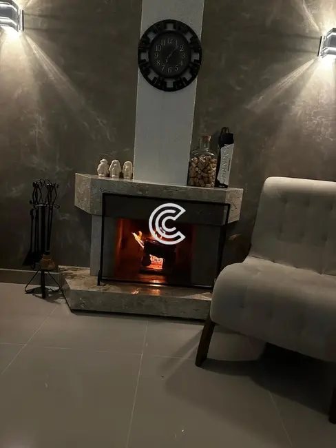 Chácara com 3 quartos à venda, 240m2 em Vale Verde, Valinhos - SP - imagem 4 Foto 4 de Chácara com 3 quartos à venda, 240m2 em Vale Verde, Valinhos - SP