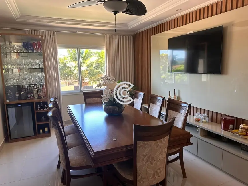 Chácara com 3 quartos à venda, 240m2 em Vale Verde, Valinhos - SP - imagem 5 Foto 5 de Chácara com 3 quartos à venda, 240m2 em Vale Verde, Valinhos - SP