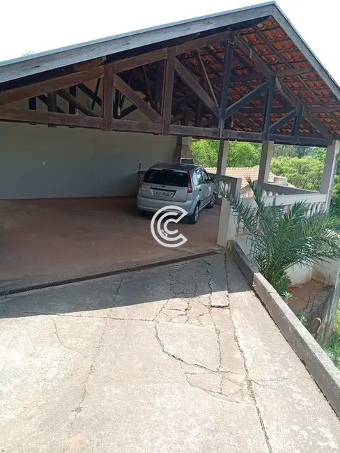 Chácara com 5 quartos à venda, 248m2 em Chácaras Alpina, Valinhos - SP - imagem 1 Foto 1 de Chácara com 5 quartos à venda, 248m2 em Chácaras Alpina, Valinhos - SP