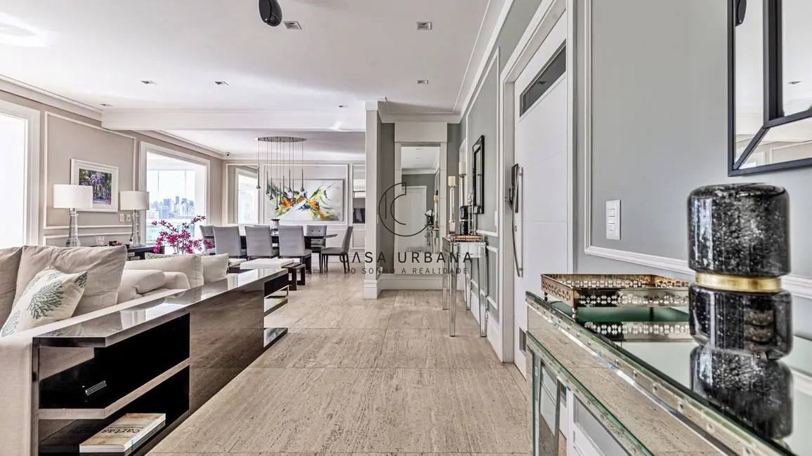 Foto 9 de Apartamento com 4 quartos à venda, 235m2 em Itaim Bibi, São Paulo - SP