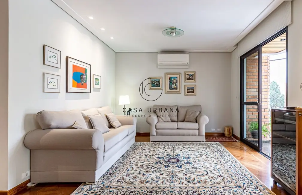 Foto 9 de Apartamento com 4 quartos à venda, 220m2 em Vila Nova Conceição, São Paulo - SP