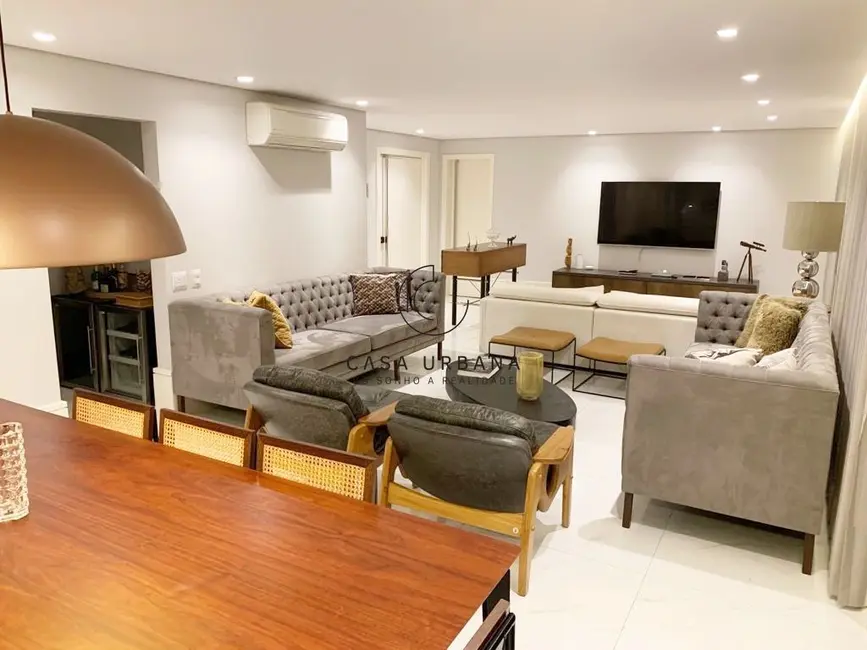 Foto 4 de Apartamento com 3 quartos para alugar, 206m2 em Moema, São Paulo - SP