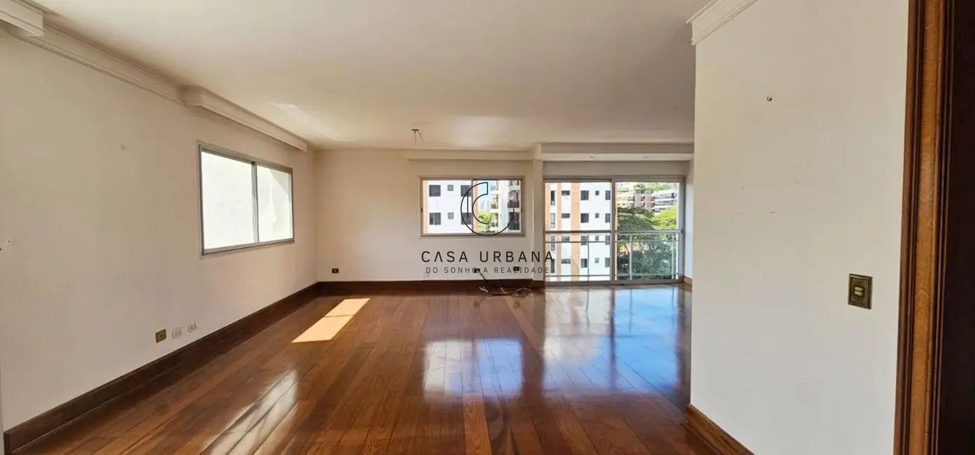 Foto 6 de Apartamento com 4 quartos à venda, 237m2 em Vila Nova Conceição, São Paulo - SP