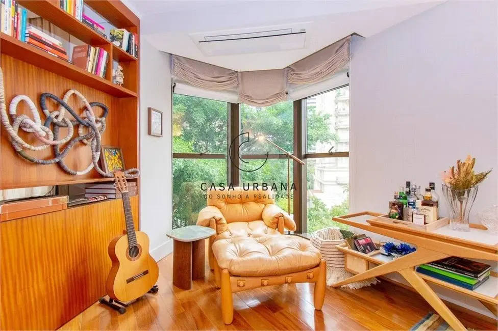 Foto 4 de Apartamento com 3 quartos à venda, 210m2 em Vila Nova Conceição, São Paulo - SP