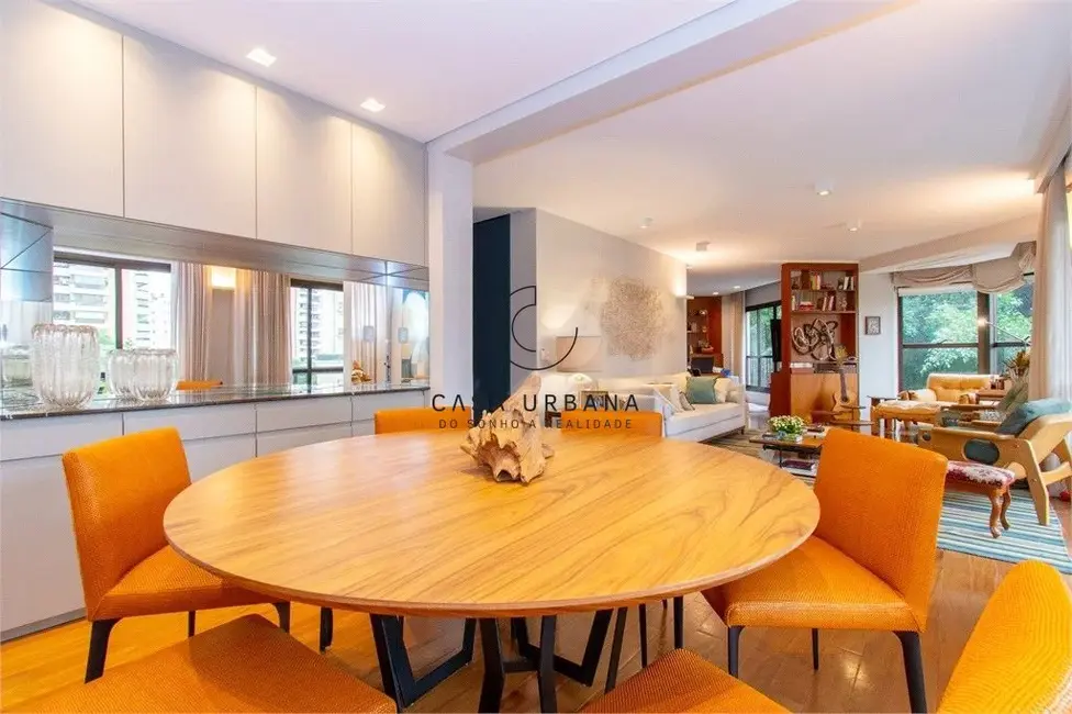 Foto 8 de Apartamento com 3 quartos à venda, 210m2 em Vila Nova Conceição, São Paulo - SP