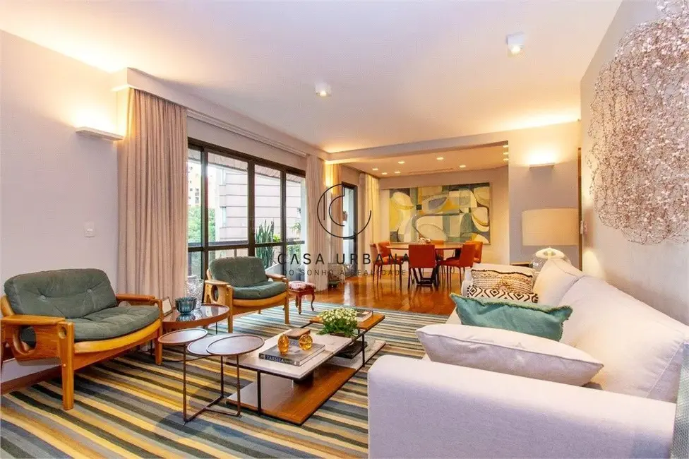 Foto 2 de Apartamento com 3 quartos à venda, 210m2 em Vila Nova Conceição, São Paulo - SP