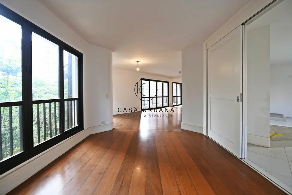 Foto 5 de Apartamento com 3 quartos à venda, 210m2 em Vila Nova Conceição, São Paulo - SP