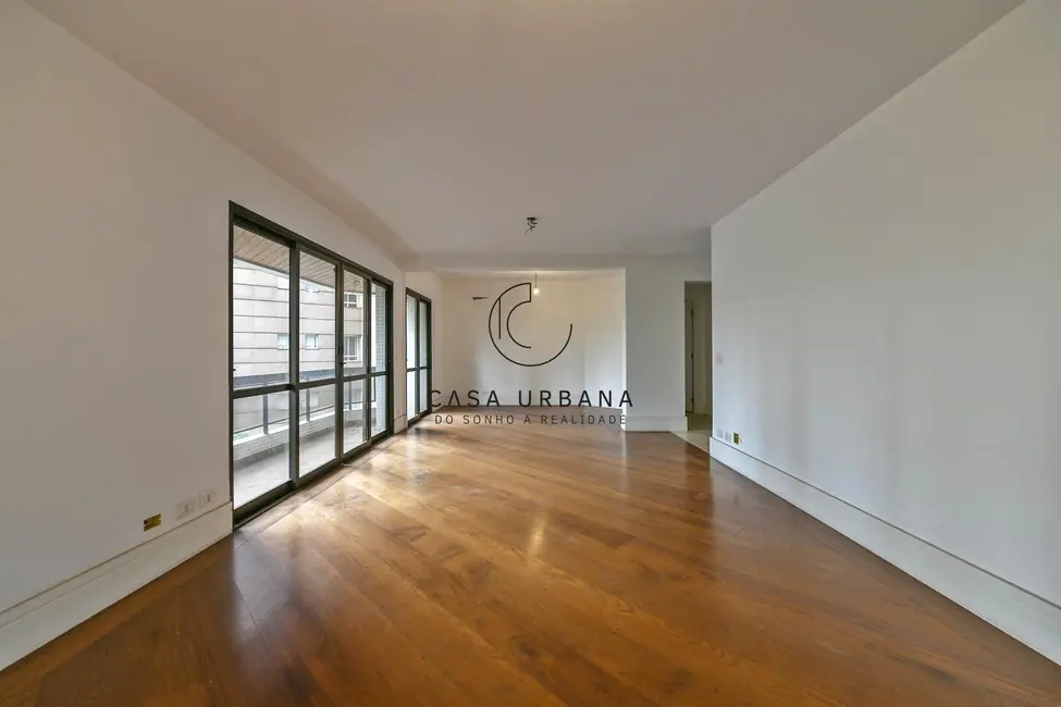 Foto 7 de Apartamento com 3 quartos à venda, 210m2 em Vila Nova Conceição, São Paulo - SP