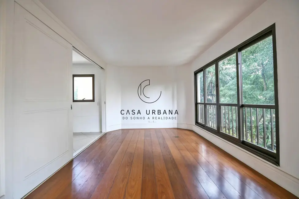 Foto 6 de Apartamento com 3 quartos à venda, 210m2 em Vila Nova Conceição, São Paulo - SP