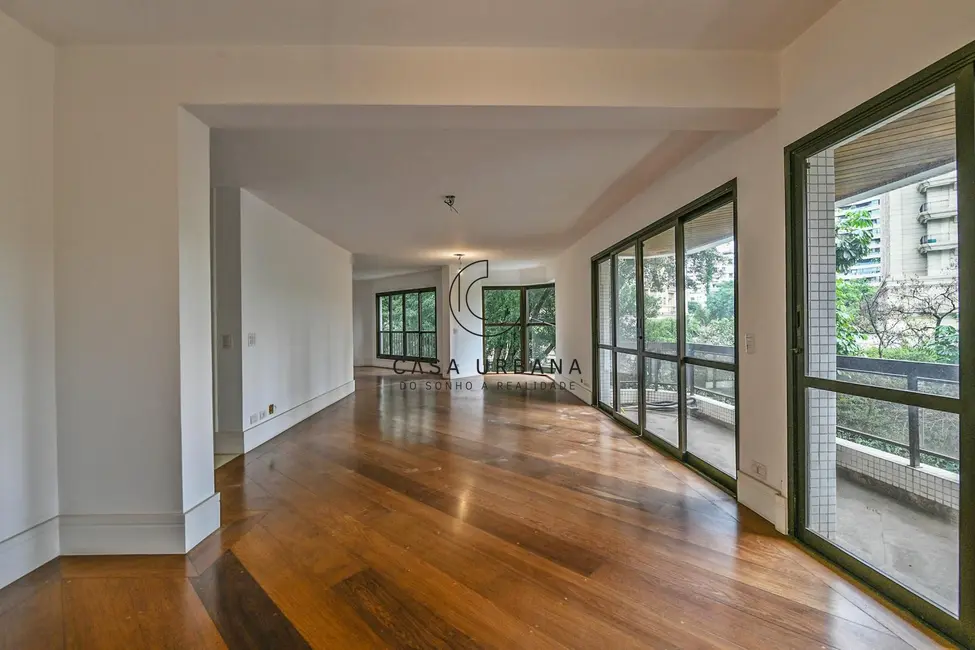 Foto 2 de Apartamento com 3 quartos à venda, 210m2 em Vila Nova Conceição, São Paulo - SP
