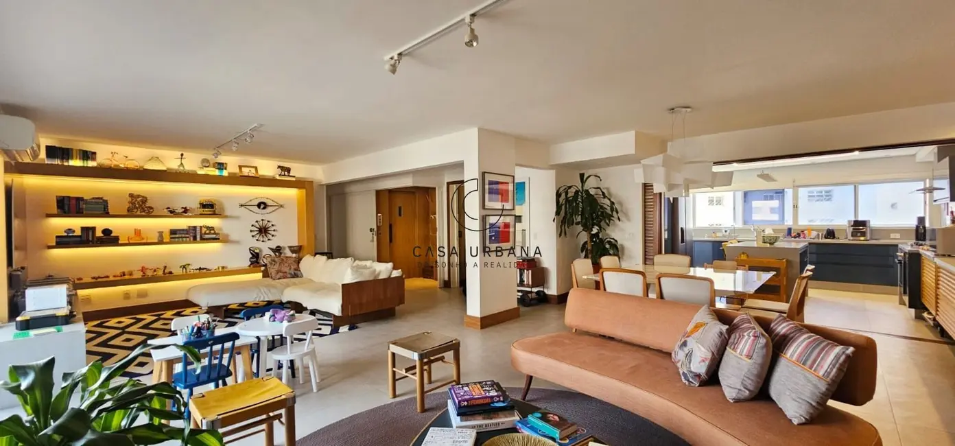 Foto 6 de Apartamento com 3 quartos à venda, 185m2 em Vila Nova Conceição, São Paulo - SP