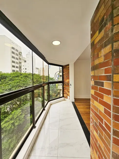 Apartamento com 4 quartos à venda, 206m2 em Vila Nova Conceição, São Paulo - SP - imagem 4 Foto 4 de Apartamento com 4 quartos à venda, 206m2 em Vila Nova Conceição, São Paulo - SP