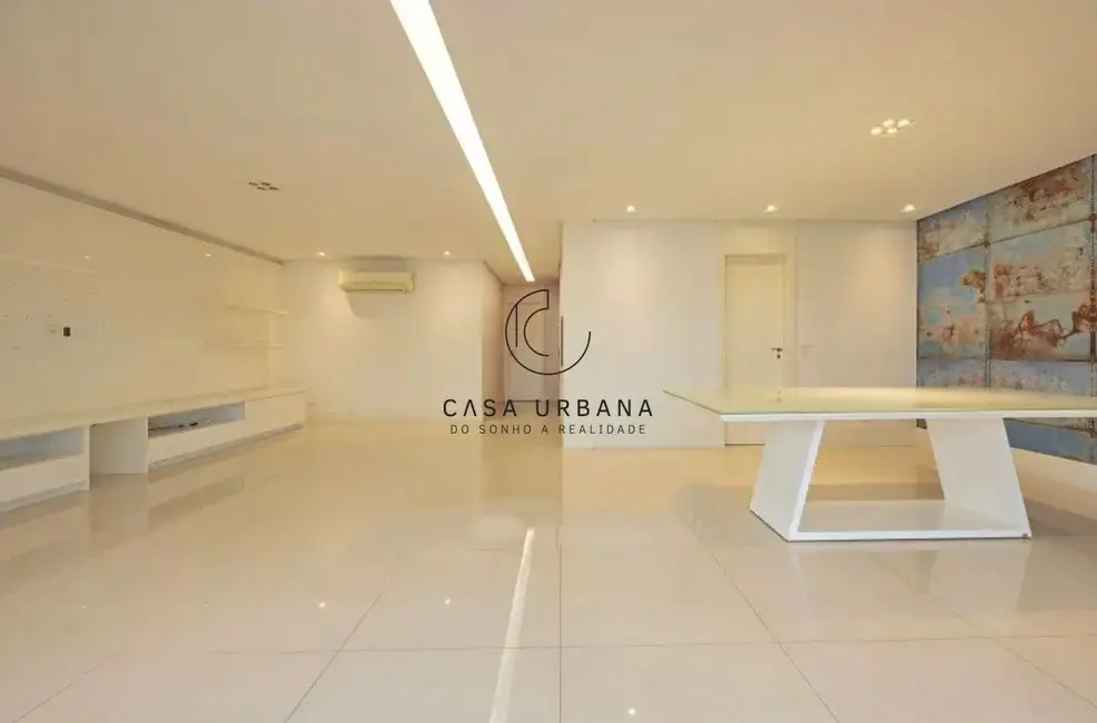 Apartamento com 3 quartos à venda, 210m2 em Moema, São Paulo - SP - imagem 6 Foto 6 de Apartamento com 3 quartos à venda, 210m2 em Moema, São Paulo - SP