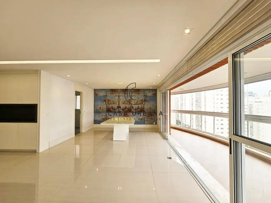 Foto 1 de Apartamento com 3 quartos à venda, 210m2 em Moema, São Paulo - SP