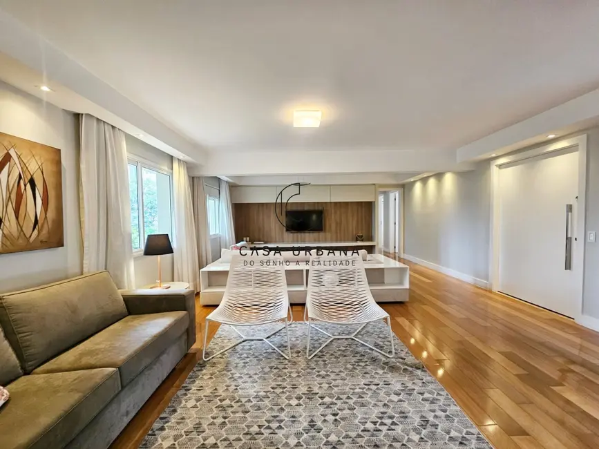 Foto 3 de Apartamento com 3 quartos à venda, 206m2 em Moema, São Paulo - SP