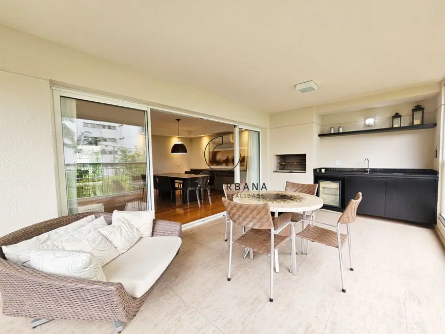 Foto 8 de Apartamento com 3 quartos à venda, 206m2 em Moema, São Paulo - SP