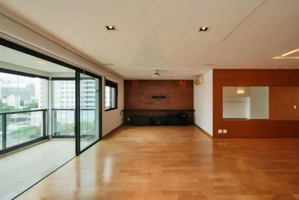 Apartamento com 3 quartos à venda, 162m2 em Vila Nova Conceição, São Paulo - SP - imagem 2 Foto 2 de Apartamento com 3 quartos à venda, 162m2 em Vila Nova Conceição, São Paulo - SP