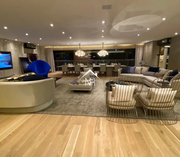 Apartamento com 4 quartos à venda, 252m2 em Indianópolis, São Paulo - SP - imagem 4 Foto 4 de Apartamento com 4 quartos à venda, 252m2 em Indianópolis, São Paulo - SP