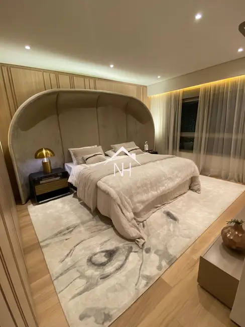 Apartamento com 4 quartos à venda, 252m2 em Indianópolis, São Paulo - SP - imagem 8 Foto 8 de Apartamento com 4 quartos à venda, 252m2 em Indianópolis, São Paulo - SP