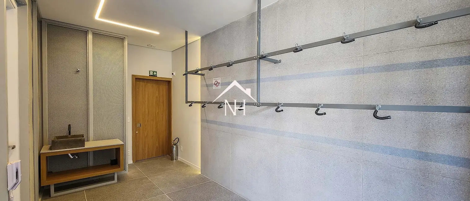 Apartamento com 3 quartos à venda, 183m2 em Vila Nova Conceição, São Paulo - SP - imagem 2 Foto 2 de Apartamento com 3 quartos à venda, 183m2 em Vila Nova Conceição, São Paulo - SP