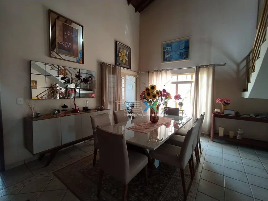 Casa com 3 quartos à venda, 484m2 em Carandá Bosque, Campo Grande - MS - imagem 7 Foto 7 de Casa com 3 quartos à venda, 484m2 em Carandá Bosque, Campo Grande - MS
