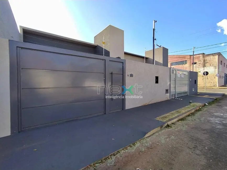 Foto 2 de Casa com 3 quartos à venda, 175m2 em Vila Carvalho, Campo Grande - MS