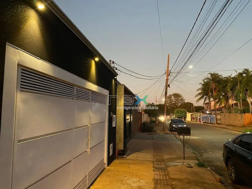 Foto 2 de Casa com 3 quartos à venda, 196m2 em Jardim São Conrado, Campo Grande - MS