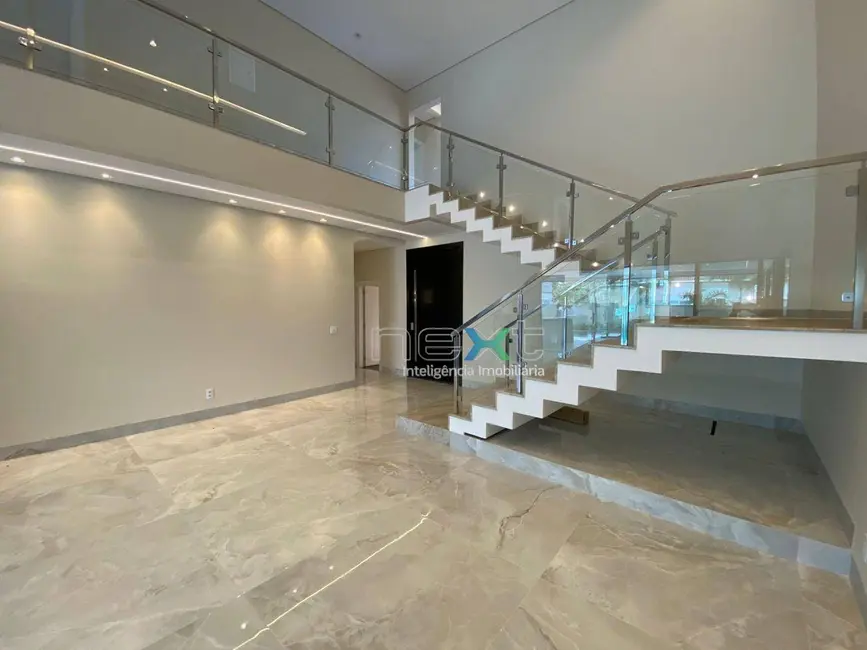 Sobrado com 4 quartos à venda, 537m2 em Residencial Damha, Campo Grande - MS - imagem 9 Foto 9 de Sobrado com 4 quartos à venda, 537m2 em Residencial Damha, Campo Grande - MS