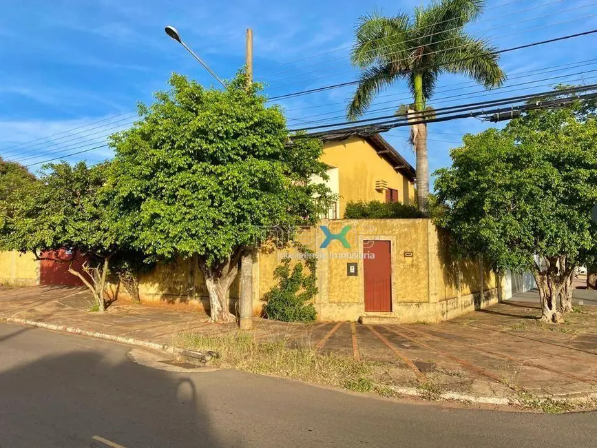 Foto 1 de Casa com 5 quartos à venda, 360m2 em Vila Progresso, Campo Grande - MS