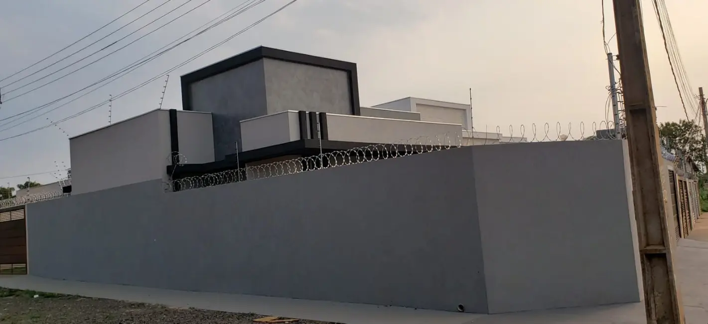 Casa com 3 quartos à venda, 142m2 em Jardim das Macaúbas, Campo Grande - MS - imagem 3 Foto 3 de Casa com 3 quartos à venda, 142m2 em Jardim das Macaúbas, Campo Grande - MS