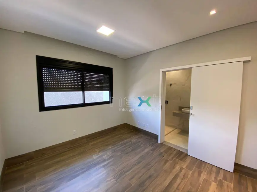 Sobrado com 4 quartos à venda, 360m2 em Campo Grande - MS - imagem 8 Foto 8 de Sobrado com 4 quartos à venda, 360m2 em Campo Grande - MS