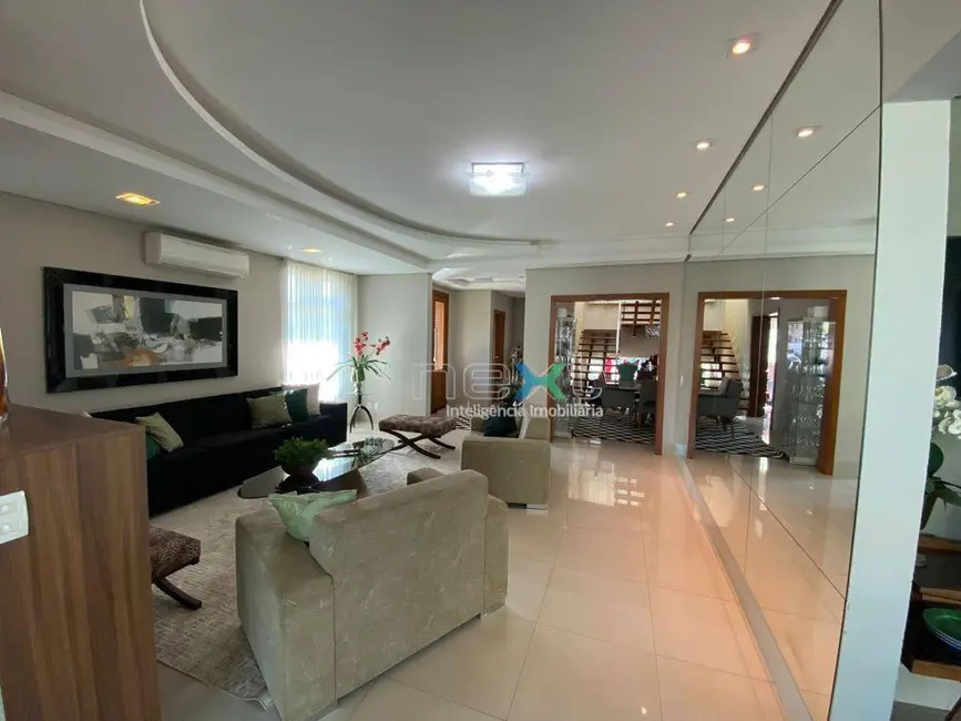 Sobrado com 4 quartos à venda, 617m2 em Residencial Damha, Campo Grande - MS - imagem 6 Foto 6 de Sobrado com 4 quartos à venda, 617m2 em Residencial Damha, Campo Grande - MS