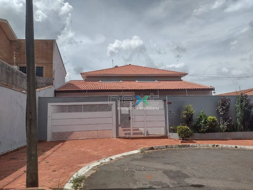 Foto 1 de Sobrado com 3 quartos à venda, 680m2 em Jardim Autonomista, Campo Grande - MS