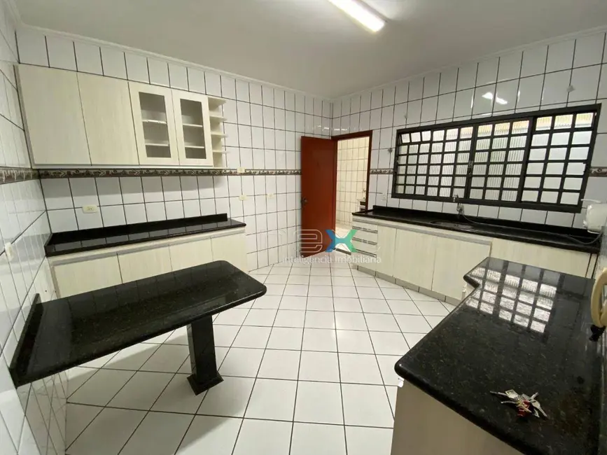 Casa com 2 quartos à venda, 360m2 em Cidade Jardim, Campo Grande - MS - imagem 7 Foto 7 de Casa com 2 quartos à venda, 360m2 em Cidade Jardim, Campo Grande - MS