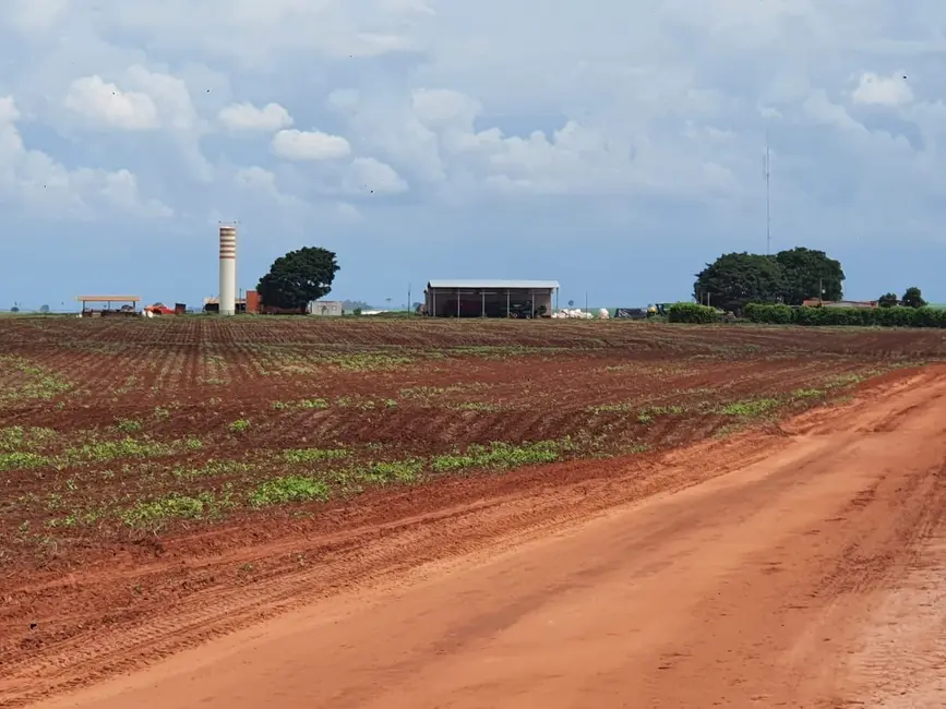 Foto 1 de Fazenda / Haras à venda, 14530000m2 em Centro, Navirai - MS