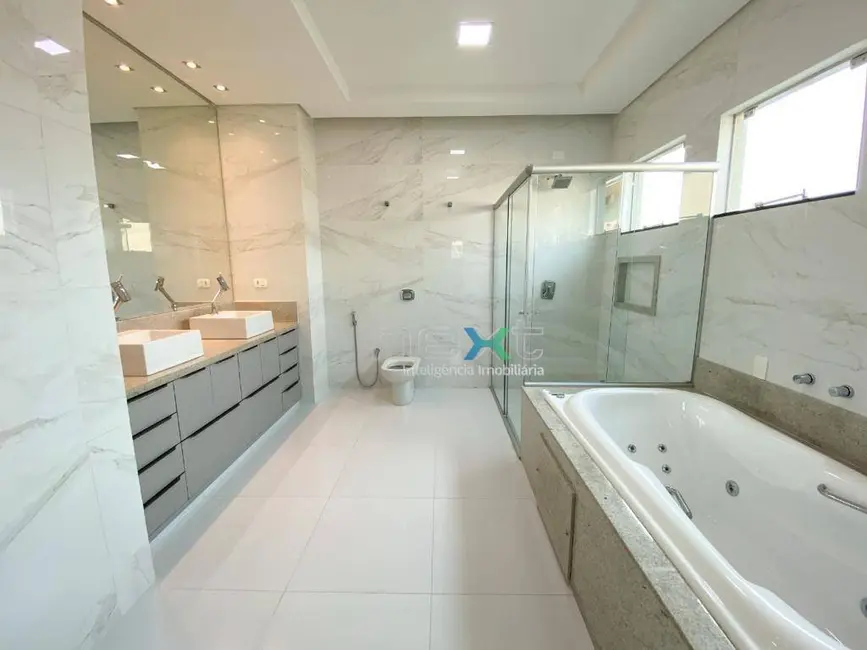 Sobrado com 3 quartos à venda, 512m2 em Residencial Damha II, Campo Grande - MS - imagem 8 Foto 8 de Sobrado com 3 quartos à venda, 512m2 em Residencial Damha II, Campo Grande - MS